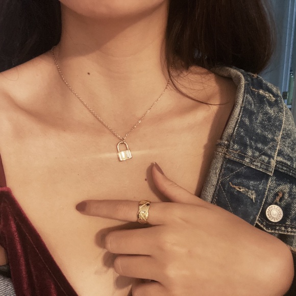 Golden Locket Locker Necklaces - Picture 3 of 9